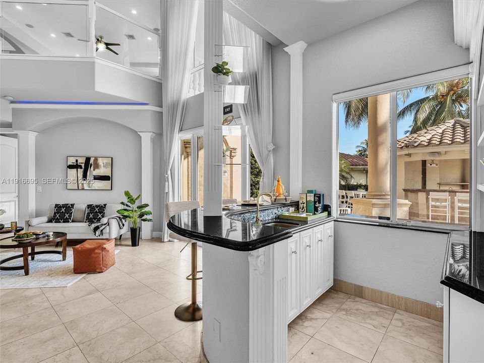 For Rent: $12,595 (5 beds, 4 baths, 4735 Square Feet)