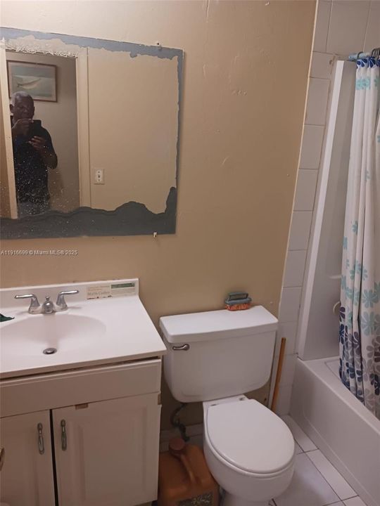 En Venta: $360,000 (4 camas, 2 baños, 1345 Pies cuadrados)