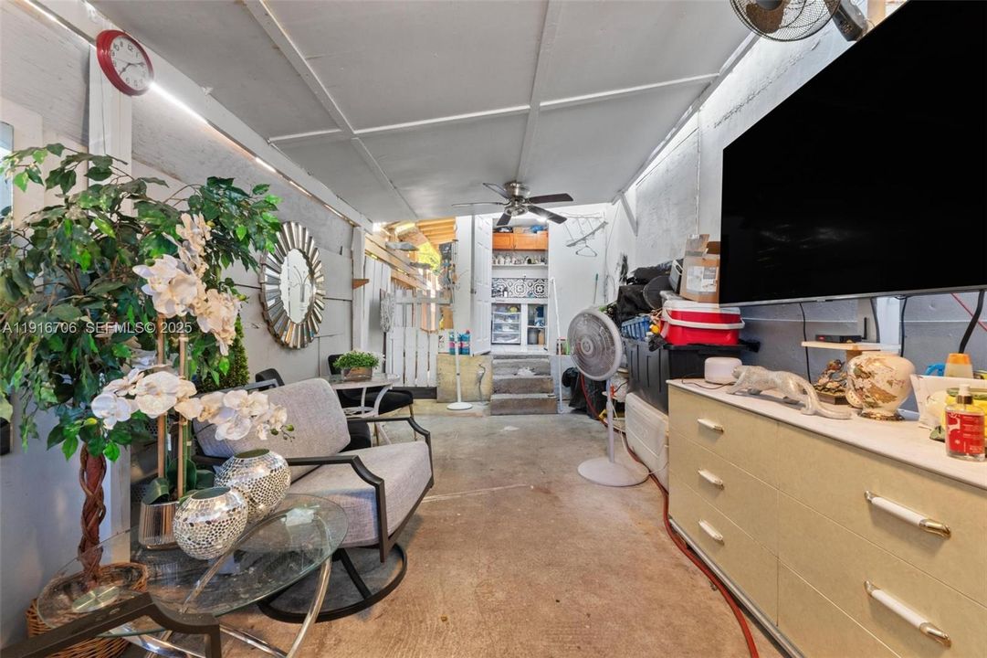 Carport, entrance of third 2/2 apartment building