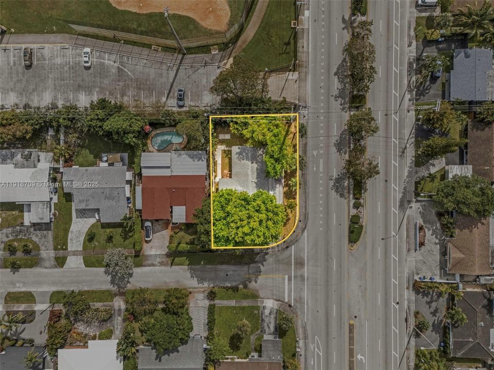 For Rent: $3,500 (3 beds, 2 baths, 1283 Square Feet)