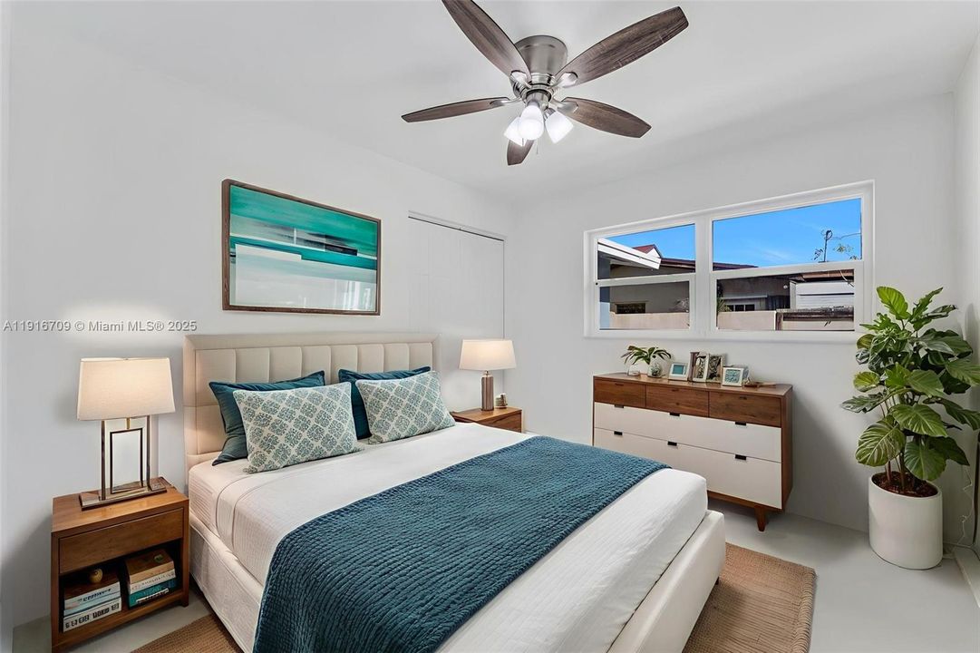 For Rent: $3,500 (3 beds, 2 baths, 1283 Square Feet)