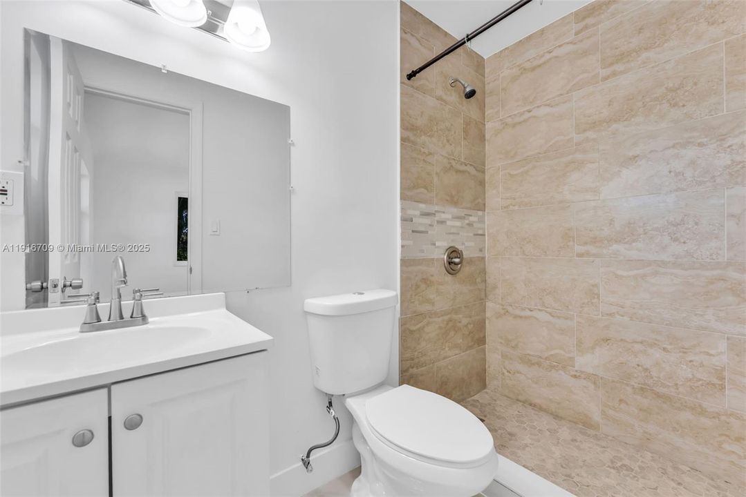 For Rent: $3,500 (3 beds, 2 baths, 1283 Square Feet)