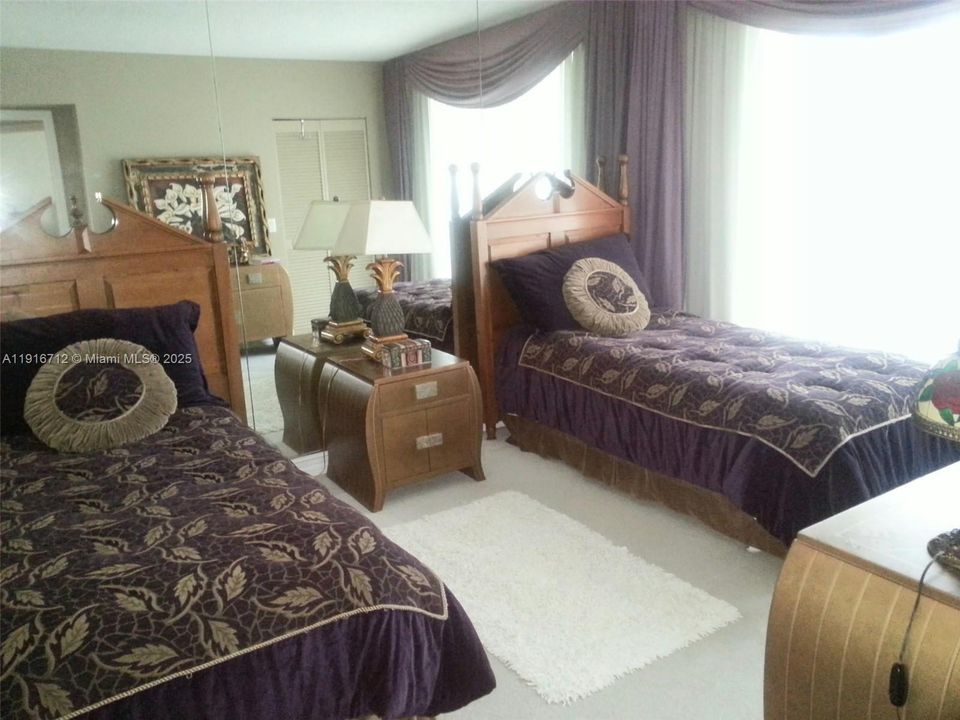 待售: $1,350,000 (3 贝兹, 3 浴室, 2340 平方英尺)