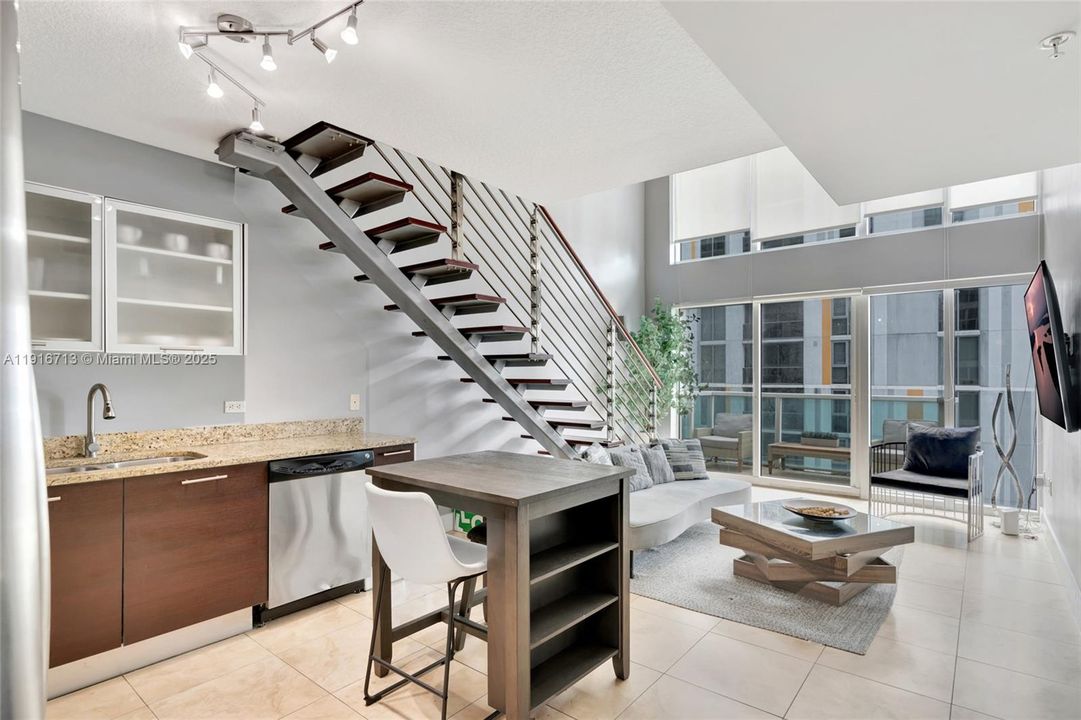 En Venta: $475,000 (1 camas, 1 baños, 1058 Pies cuadrados)