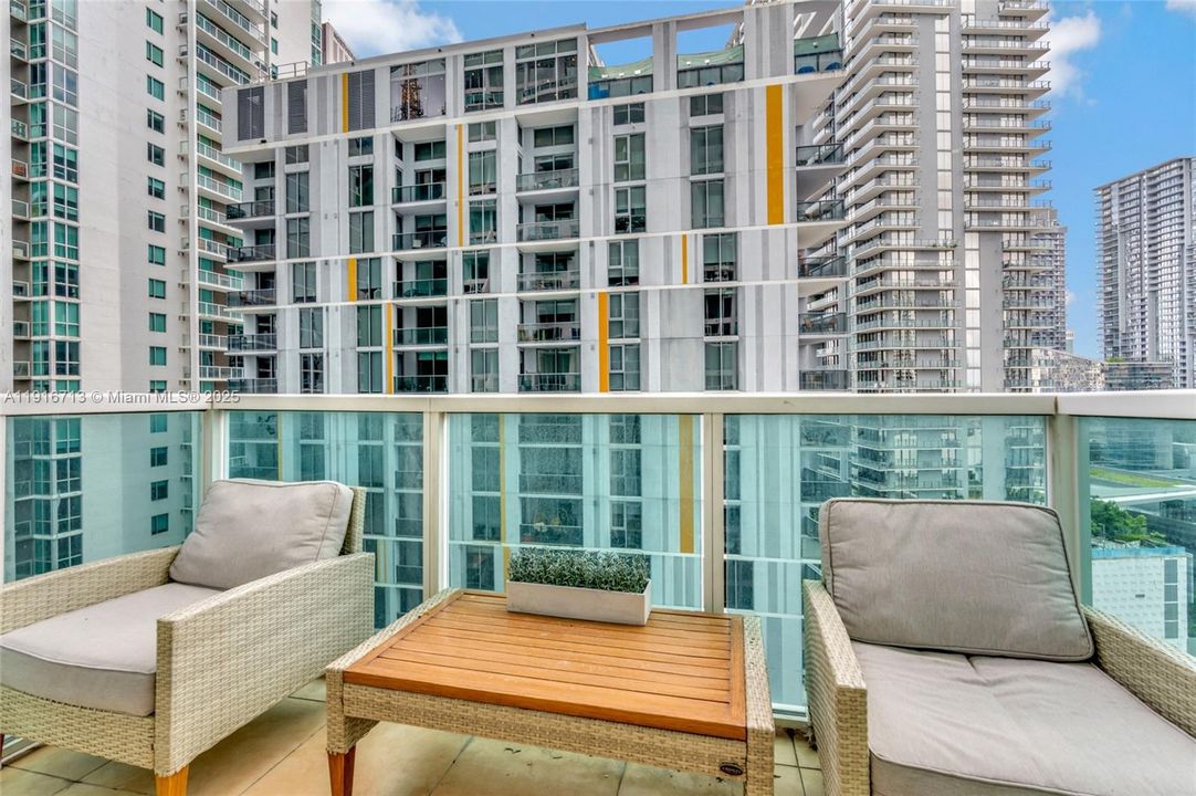 En Venta: $475,000 (1 camas, 1 baños, 1058 Pies cuadrados)