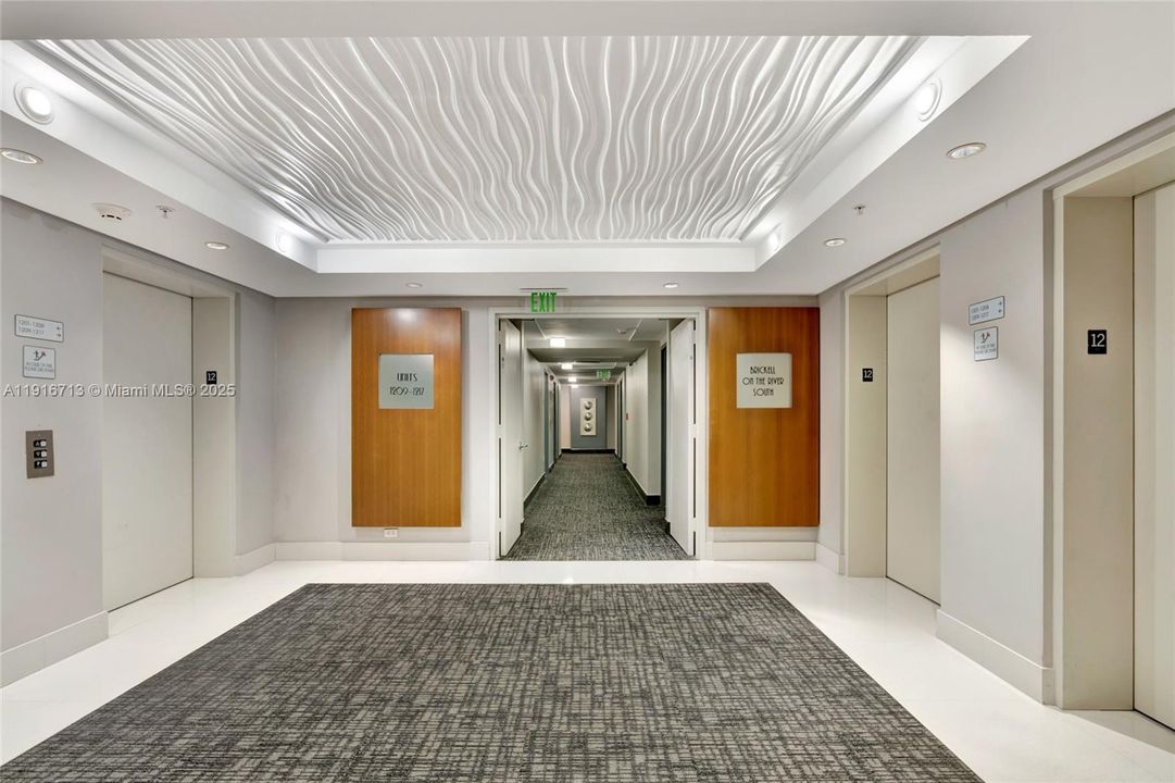 En Venta: $475,000 (1 camas, 1 baños, 1058 Pies cuadrados)