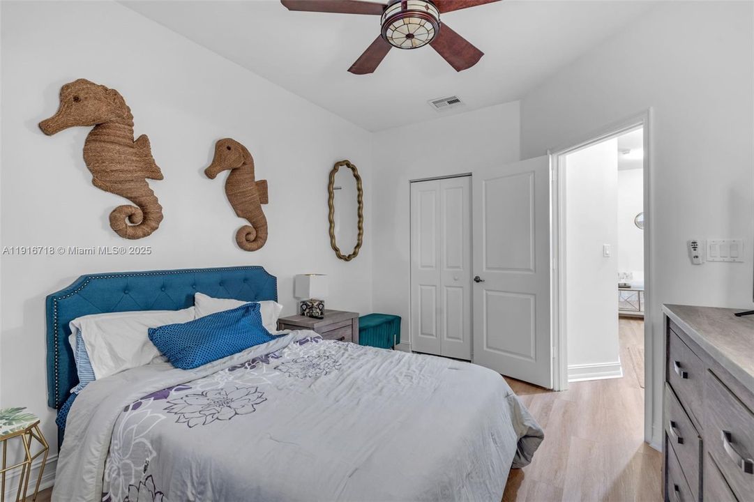 Activo con contrato: $3,950 (3 camas, 2 baños, 2658 Pies cuadrados)