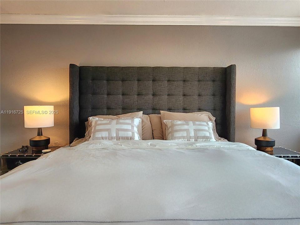 Recently Rented: $4,800 (2 beds, 2 baths, 1312 Square Feet)