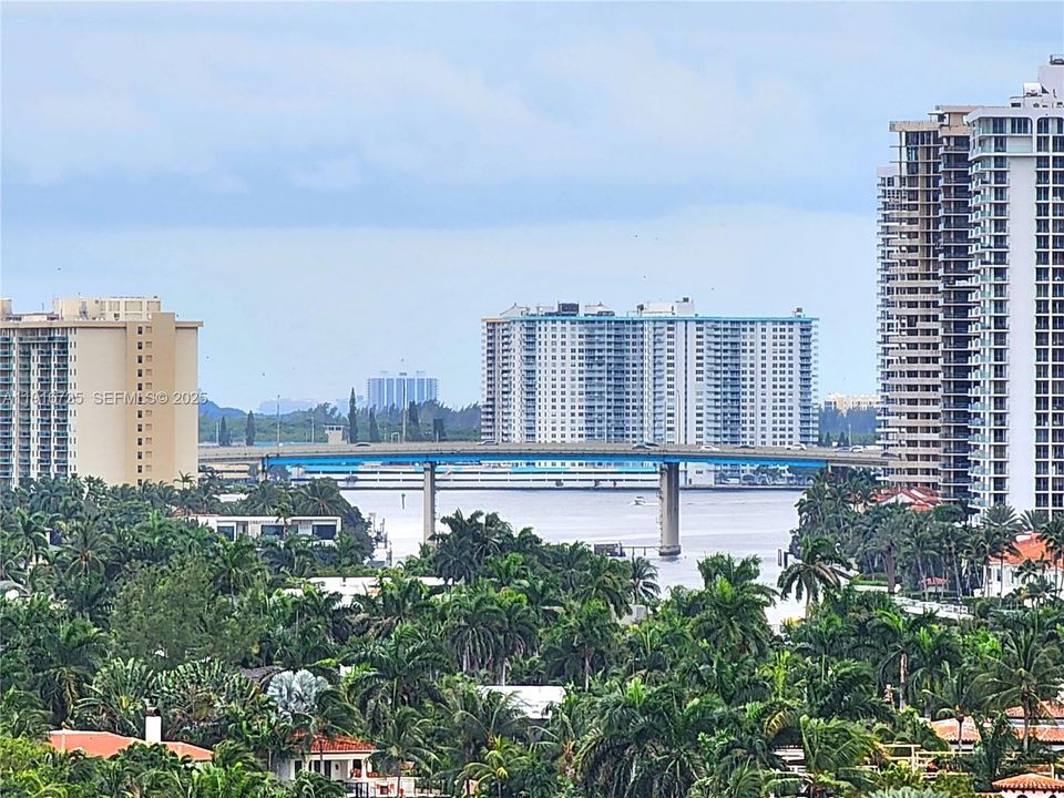 Recently Rented: $4,800 (2 beds, 2 baths, 1312 Square Feet)