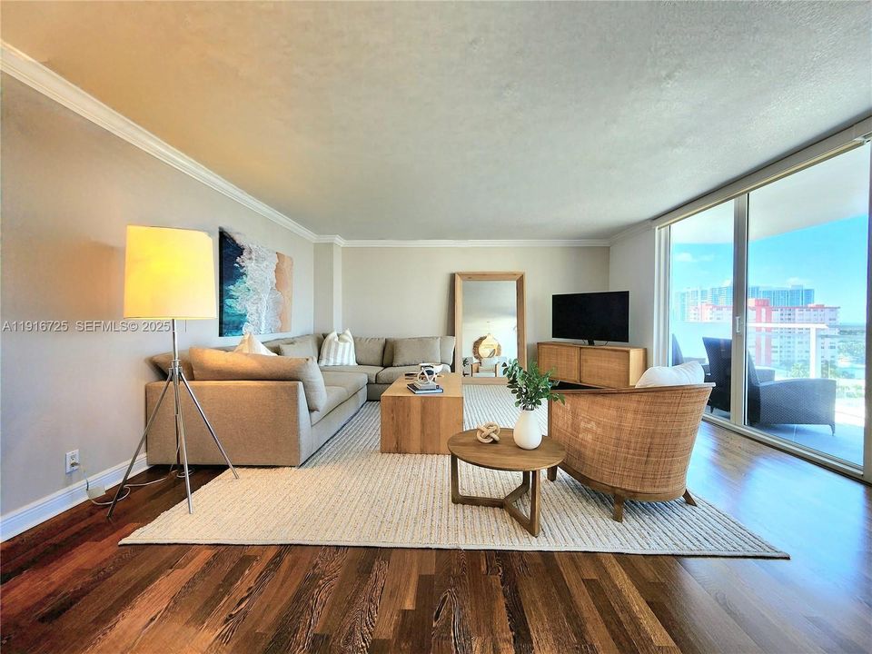 Recently Rented: $4,800 (2 beds, 2 baths, 1312 Square Feet)