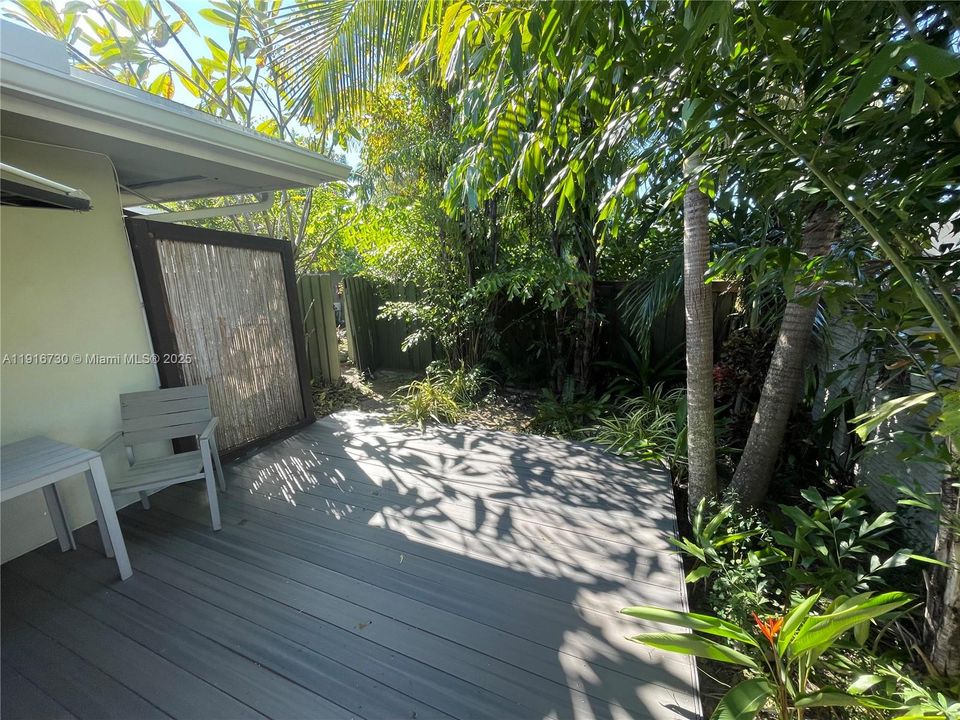 For Rent: $1,600 (1 beds, 1 baths, 575 Square Feet)