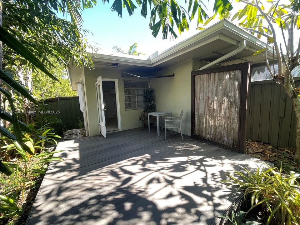 For Rent: $1,600 (1 beds, 1 baths, 575 Square Feet)