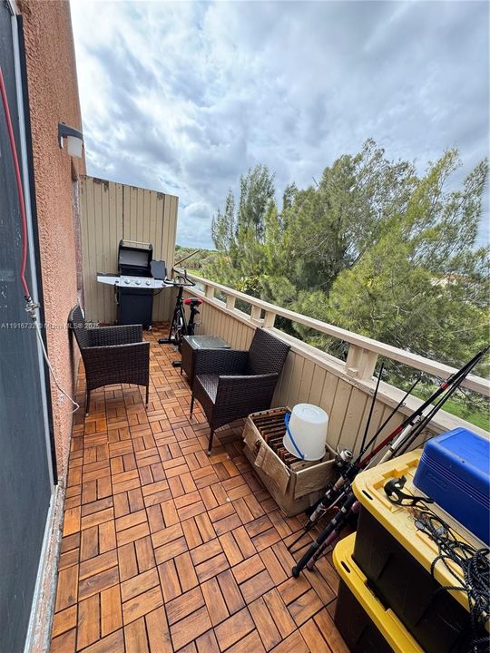 For Rent: $1,800 (1 beds, 1 baths, 660 Square Feet)