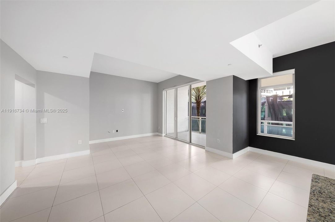 For Rent: $5,000 (2 beds, 2 baths, 1435 Square Feet)