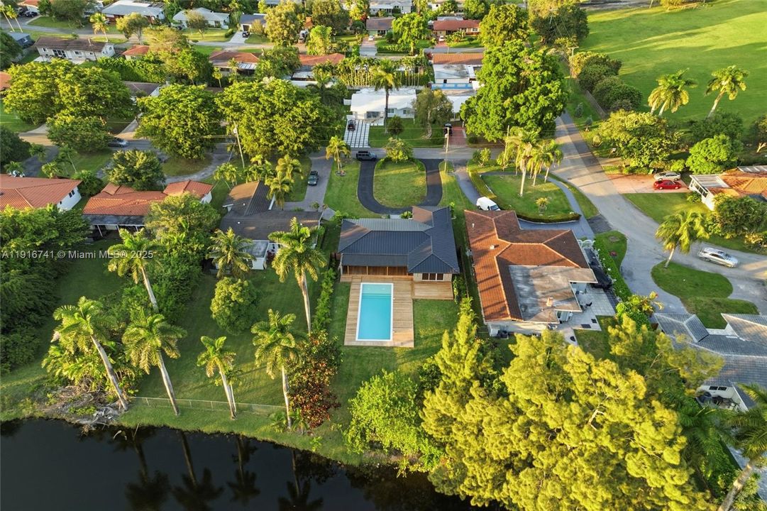 En Venta: $2,490,000 (4 camas, 3 baños, 2149 Pies cuadrados)