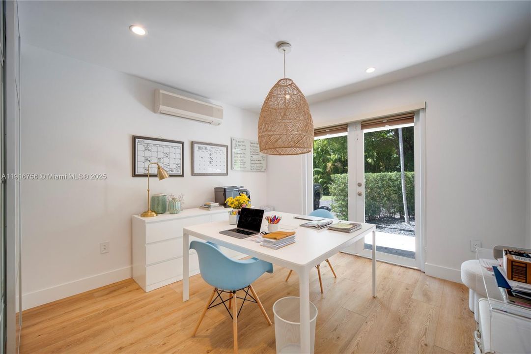 For Rent: $17,500 (4 beds, 3 baths, 2906 Square Feet)