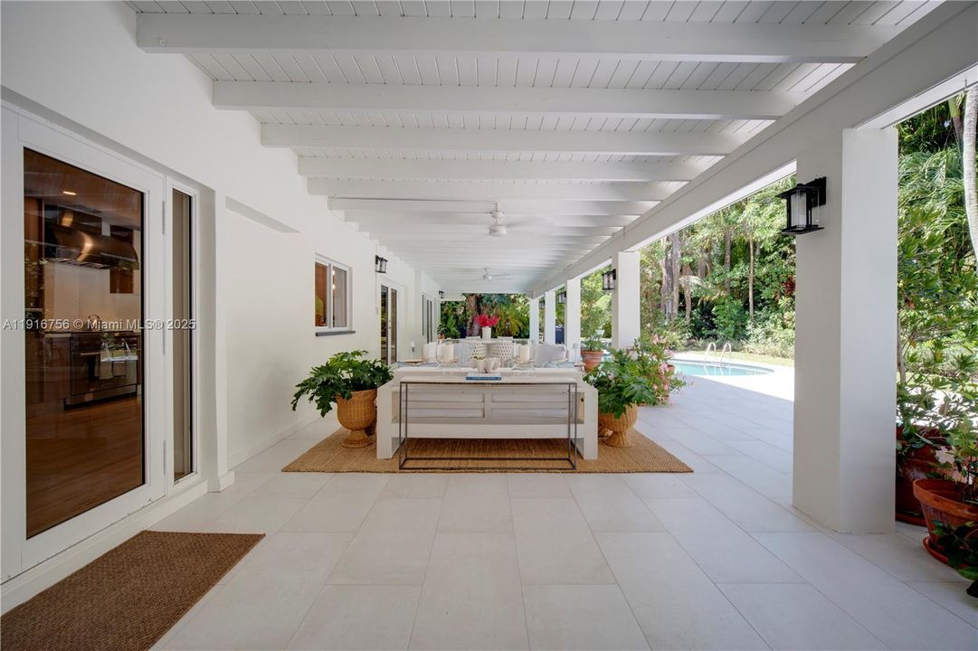 For Rent: $17,500 (4 beds, 3 baths, 2906 Square Feet)