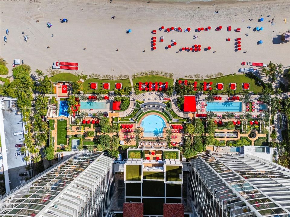 For Sale: $7,800,000 (4 beds, 5 baths, 2987 Square Feet)