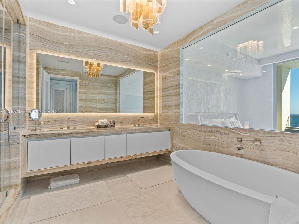 For Sale: $7,800,000 (4 beds, 5 baths, 2987 Square Feet)