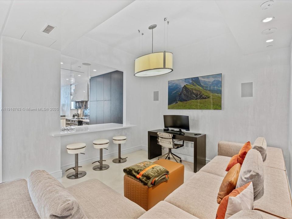 For Sale: $7,800,000 (4 beds, 5 baths, 2987 Square Feet)