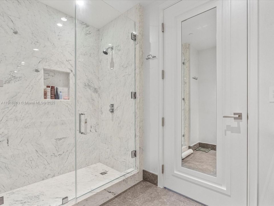 For Sale: $7,800,000 (4 beds, 5 baths, 2987 Square Feet)