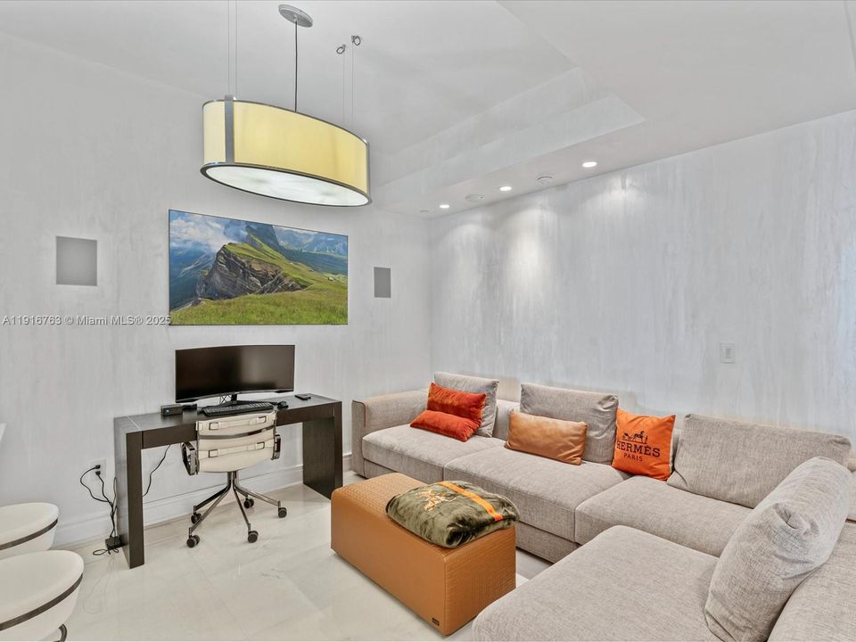 For Sale: $7,800,000 (4 beds, 5 baths, 2987 Square Feet)