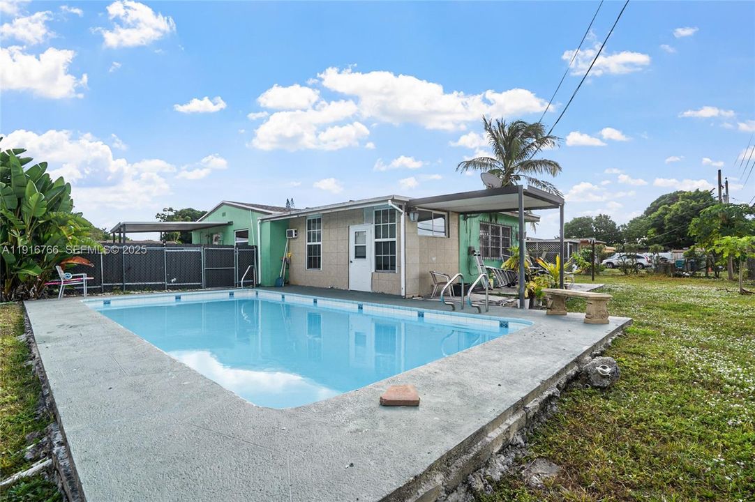 待售: $565,000 (3 贝兹, 2 浴室, 1350 平方英尺)