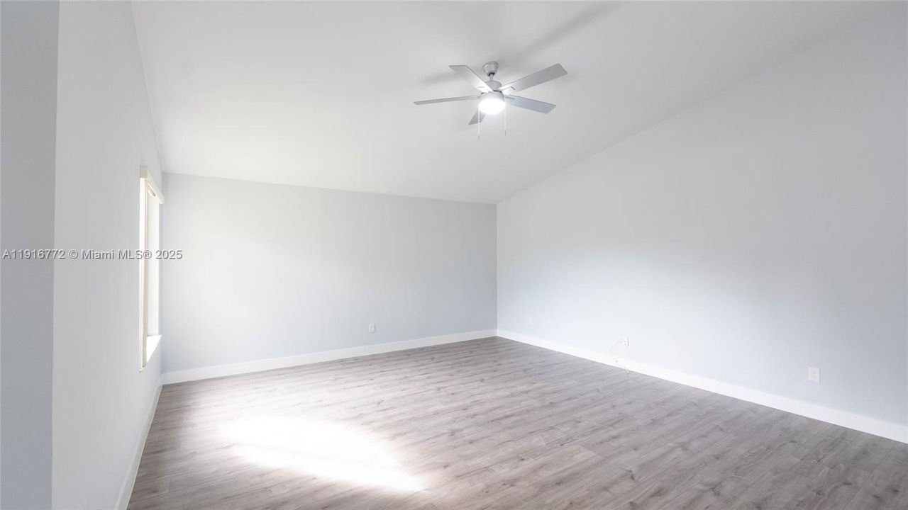 En Renta: $3,200 (3 camas, 2 baños, 1719 Pies cuadrados)