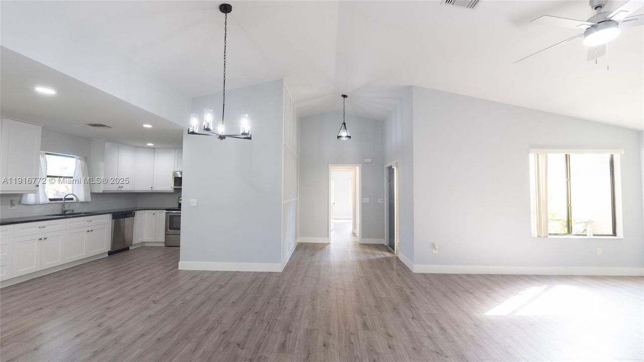 En Renta: $3,200 (3 camas, 2 baños, 1719 Pies cuadrados)