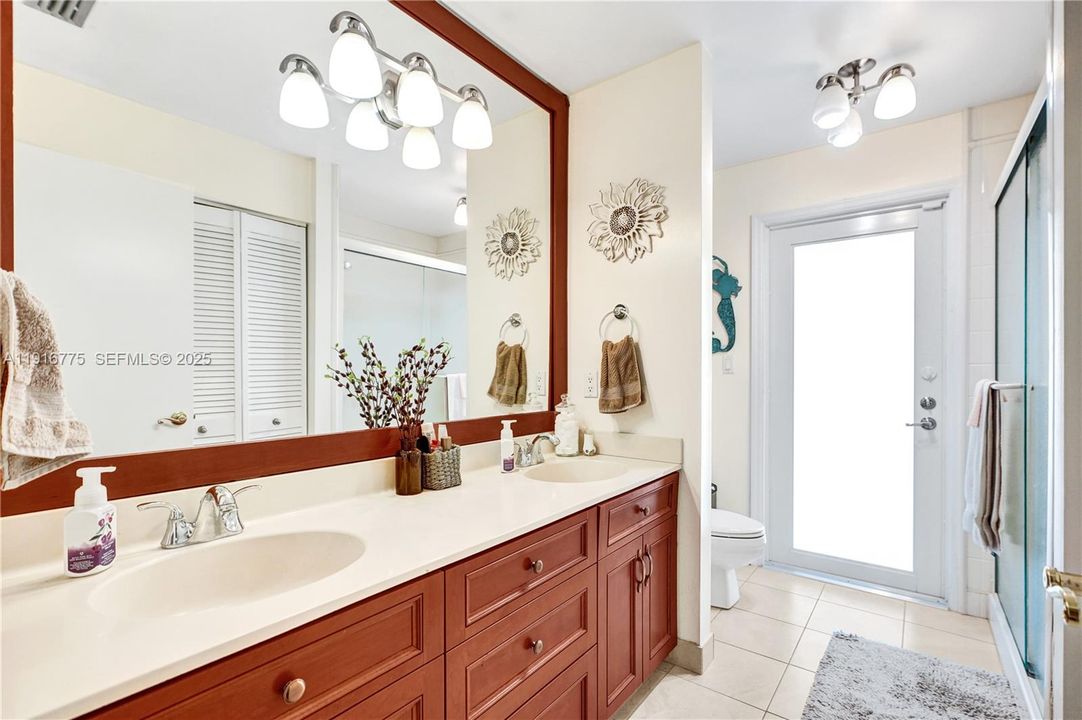 Cabana bath with shower