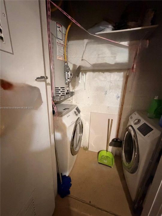 For Rent: $2,025 (2 beds, 1 baths, 1019 Square Feet)