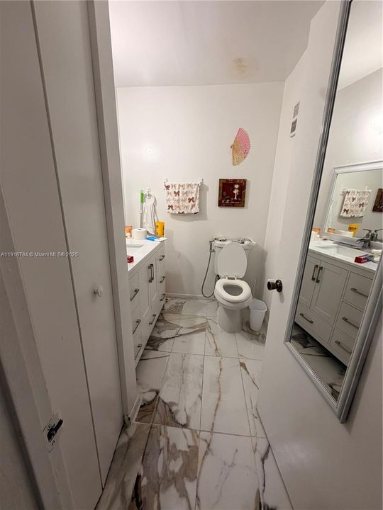 For Rent: $2,025 (2 beds, 1 baths, 1019 Square Feet)