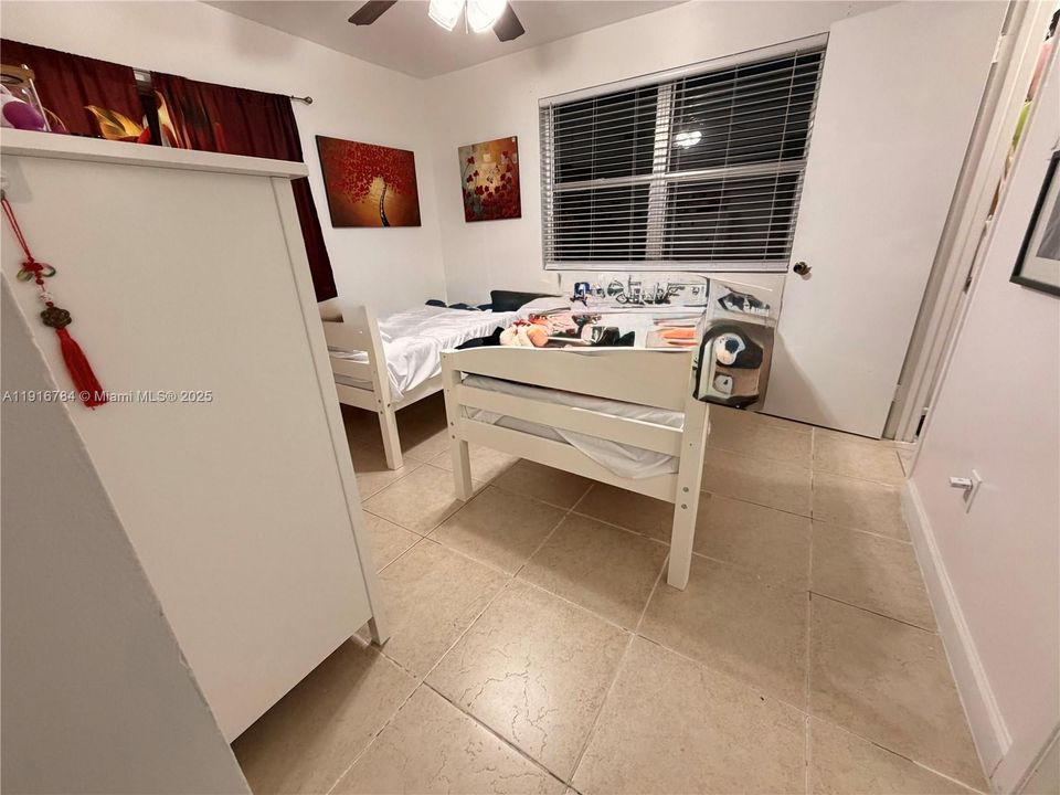 For Rent: $2,025 (2 beds, 1 baths, 1019 Square Feet)