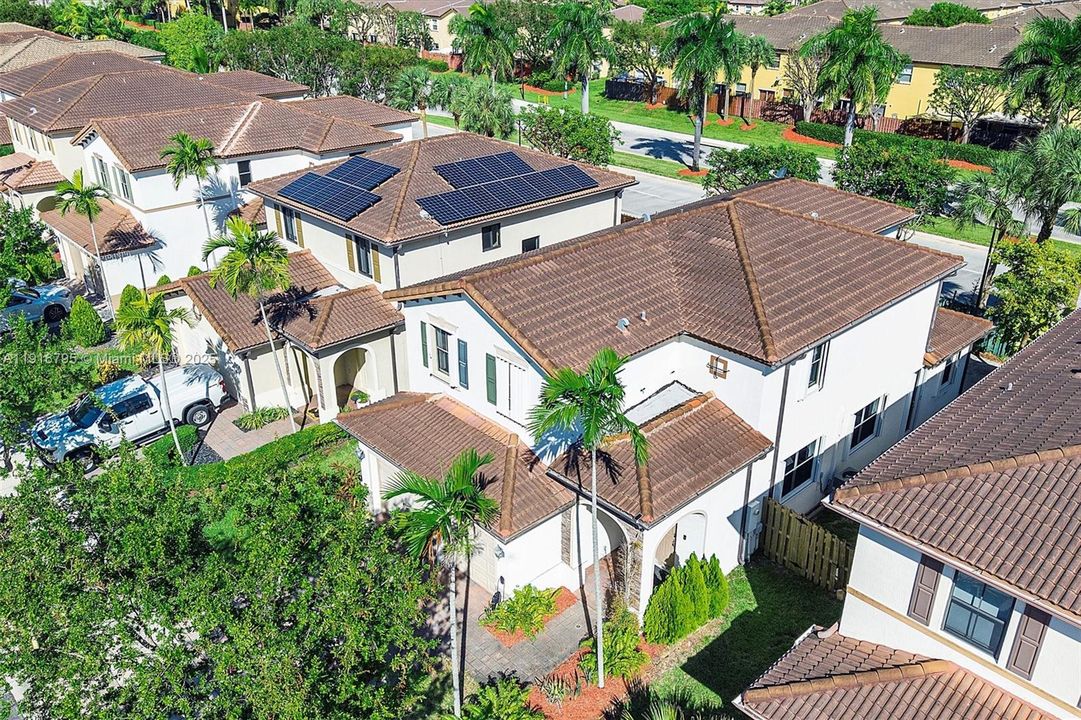 待售: $645,000 (5 贝兹, 3 浴室, 2924 平方英尺)