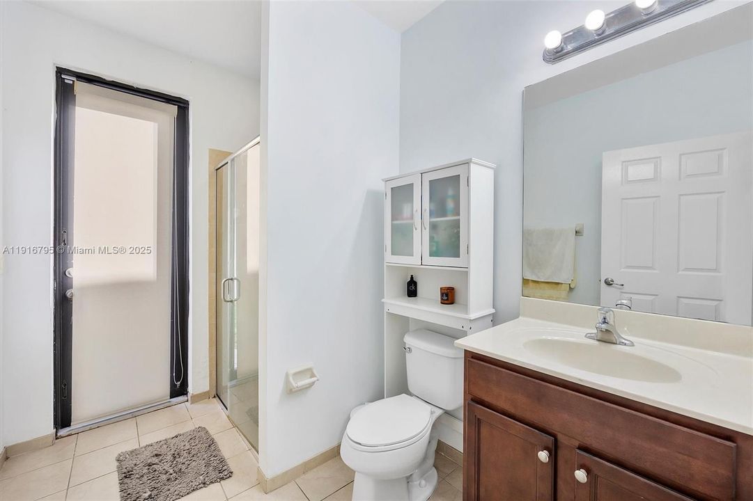 待售: $645,000 (5 贝兹, 3 浴室, 2924 平方英尺)