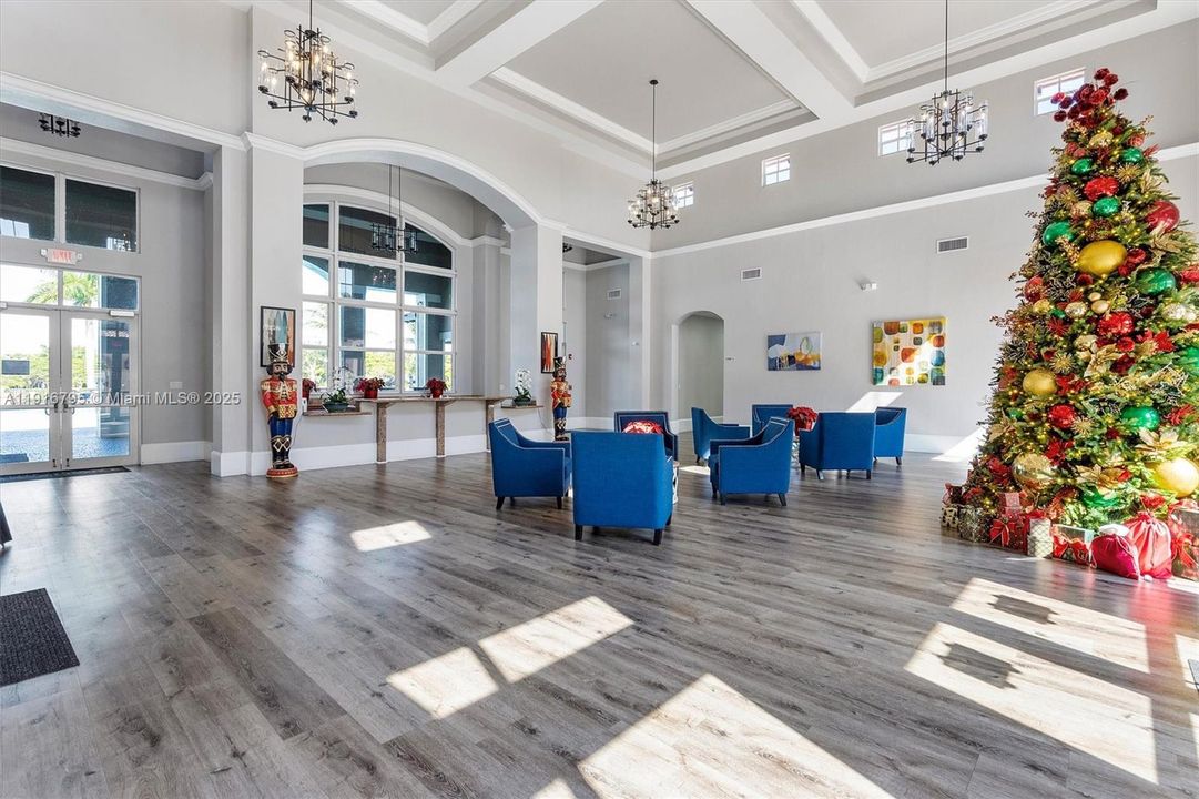 待售: $645,000 (5 贝兹, 3 浴室, 2924 平方英尺)