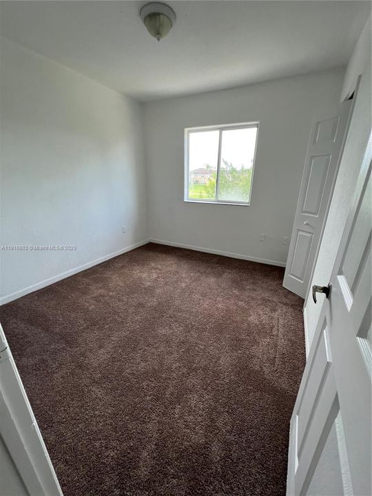 出租: $2,200 (2 贝兹, 2 浴室, 982 平方英尺)