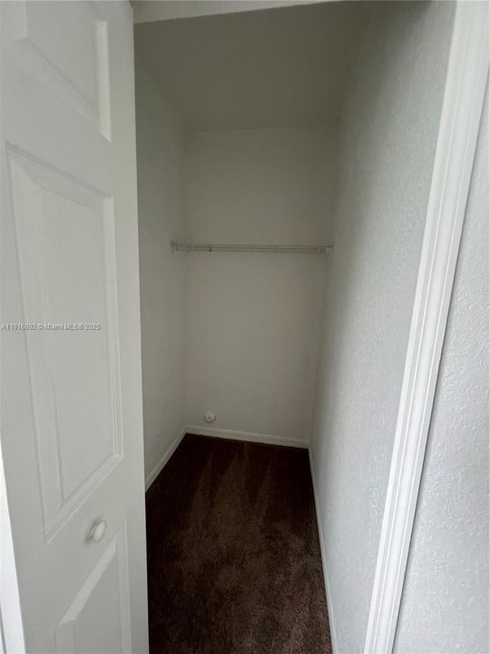 出租: $2,200 (2 贝兹, 2 浴室, 982 平方英尺)