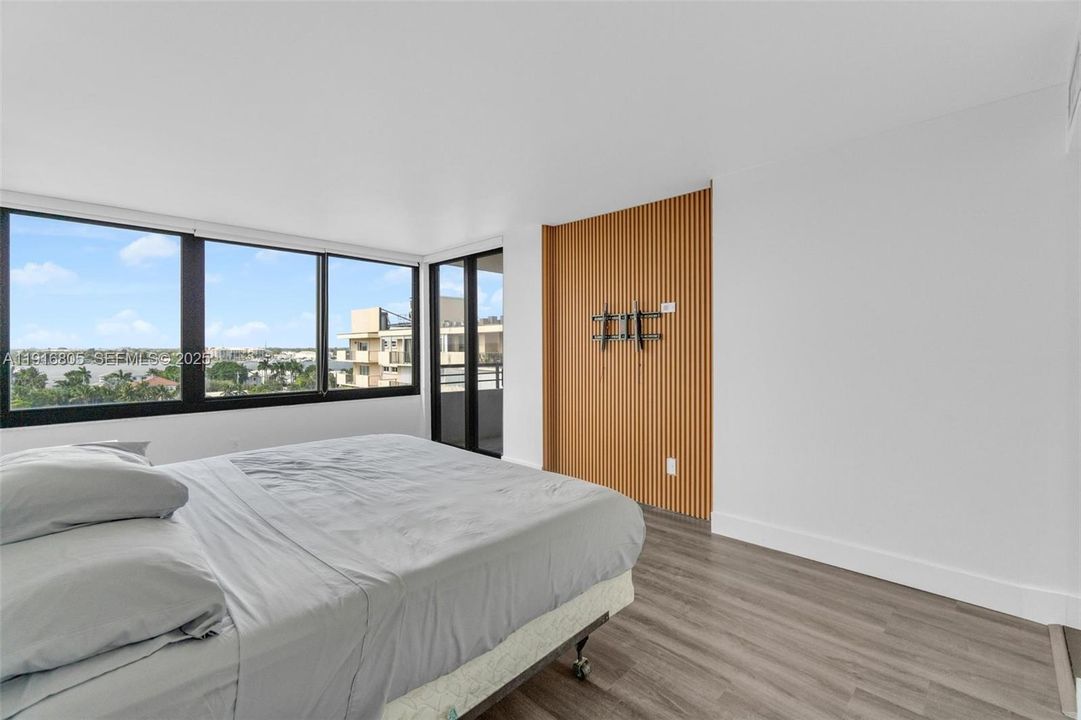 For Rent: $4,500 (2 beds, 2 baths, 1541 Square Feet)