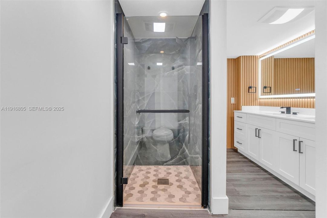 For Rent: $4,500 (2 beds, 2 baths, 1541 Square Feet)