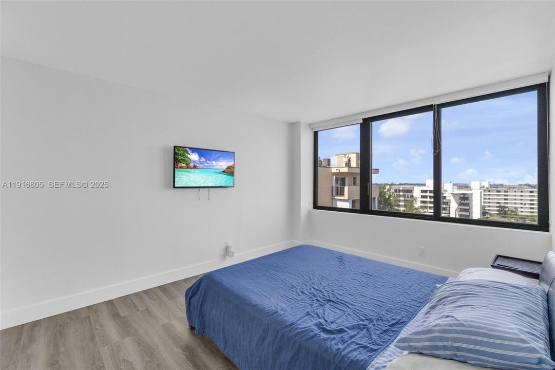 For Rent: $4,500 (2 beds, 2 baths, 1541 Square Feet)