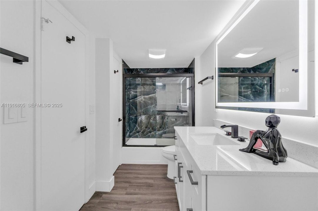 For Rent: $4,500 (2 beds, 2 baths, 1541 Square Feet)