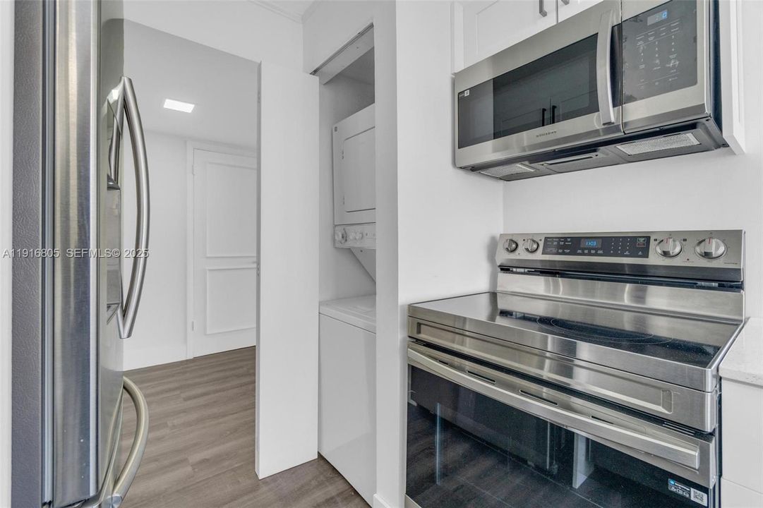 For Rent: $4,500 (2 beds, 2 baths, 1541 Square Feet)