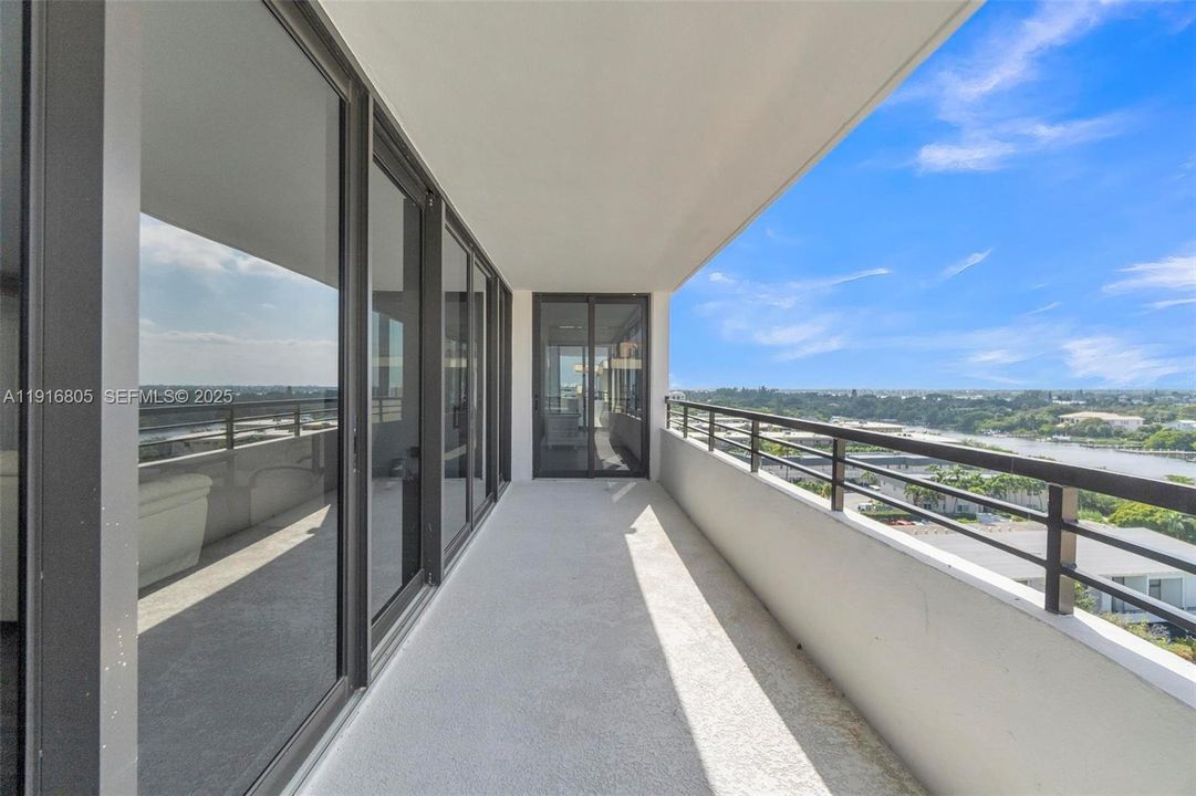 For Rent: $4,500 (2 beds, 2 baths, 1541 Square Feet)