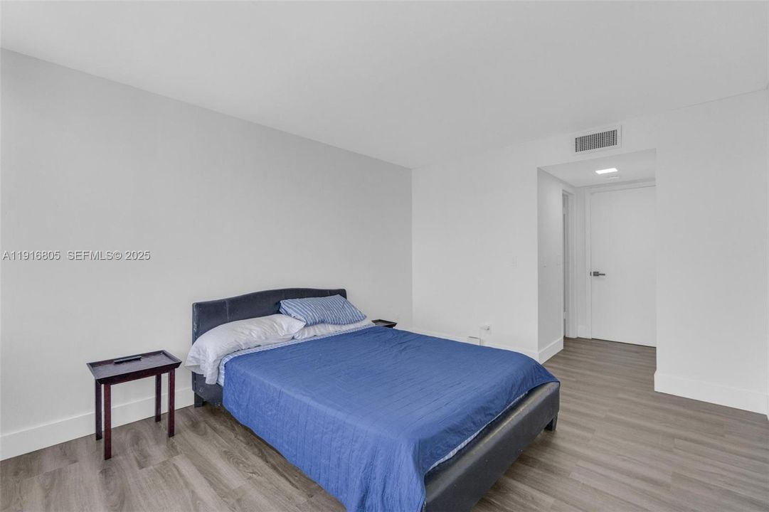 For Rent: $4,500 (2 beds, 2 baths, 1541 Square Feet)