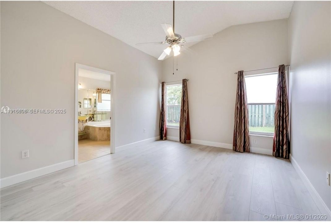 В аренду: $3,495 (3 спален, 2 ванн, 1663 Квадратных фут)