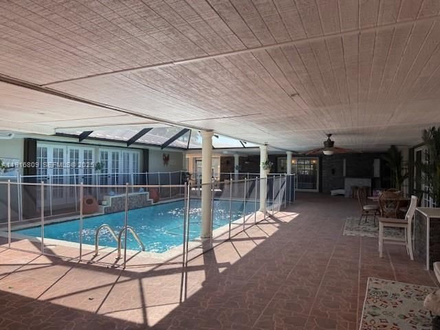 В аренду: $7,500 (4 спален, 4 ванн, 4941 Квадратных фут)