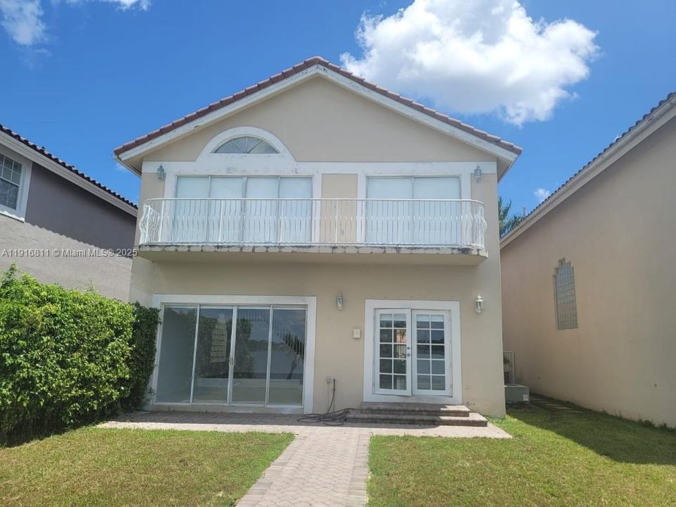 待售: $1,175,000 (4 贝兹, 2 浴室, 2412 平方英尺)