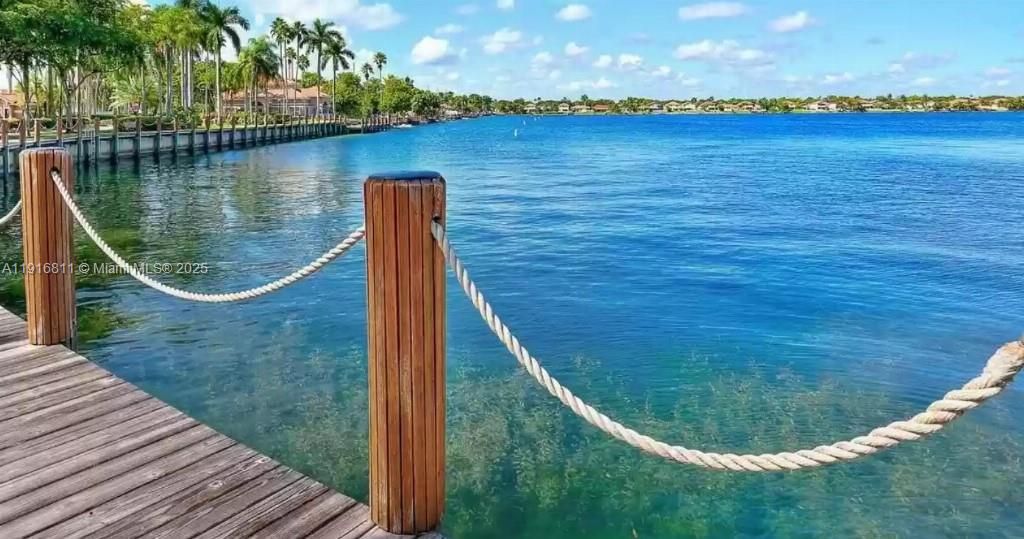 待售: $1,175,000 (4 贝兹, 2 浴室, 2412 平方英尺)