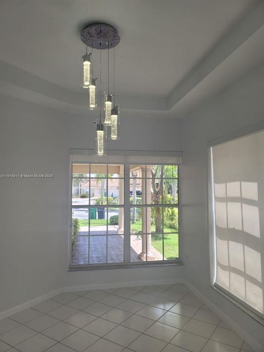 待售: $1,175,000 (4 贝兹, 2 浴室, 2412 平方英尺)